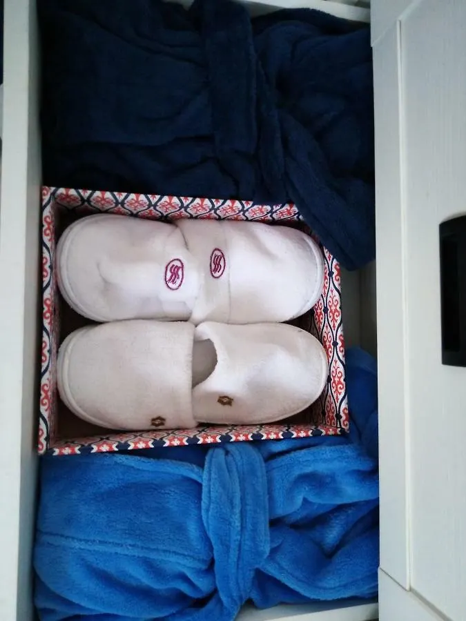 Dendolili Room Amsterdam Homestay